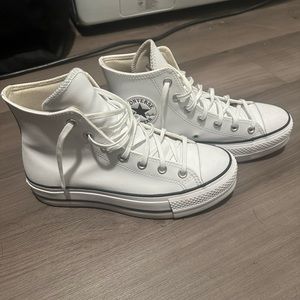 Converse platform leather